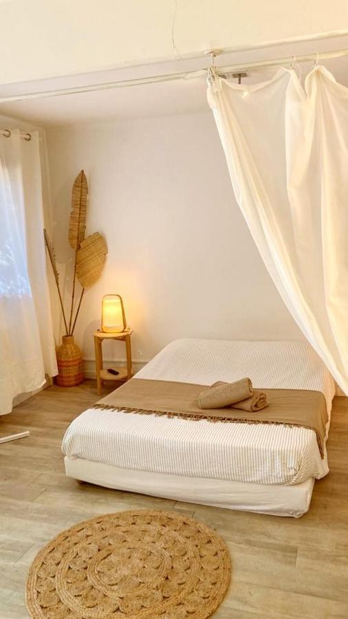 Superbe Appartement Boheme Dans Les Vignes Nîmes Kültér fotó